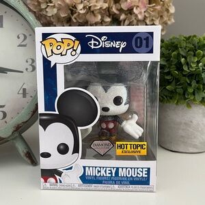 Funko Pop Disney Mickey Mouse Diamond Collection Vinyl Figure 01